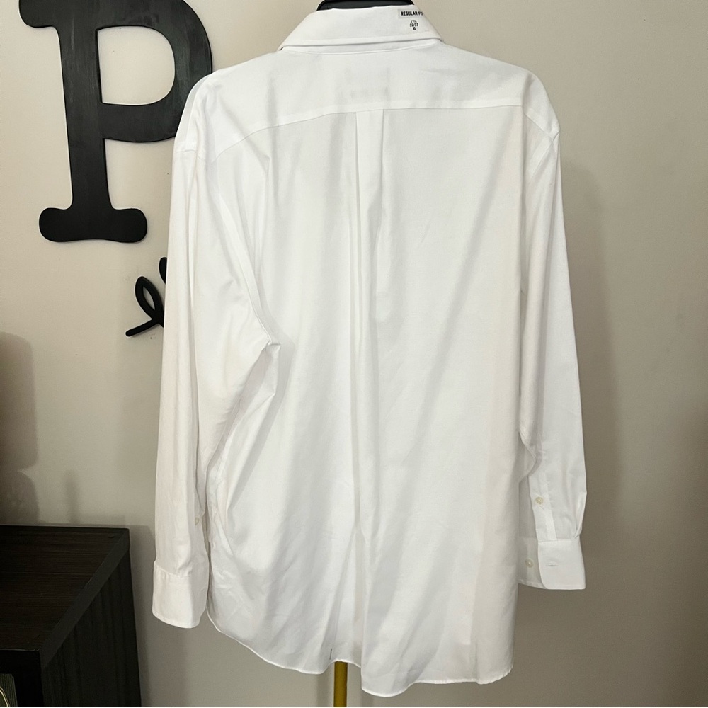 Lauren Ralph Lauren Classic White Button Down Shirt - Picture 2 of 6